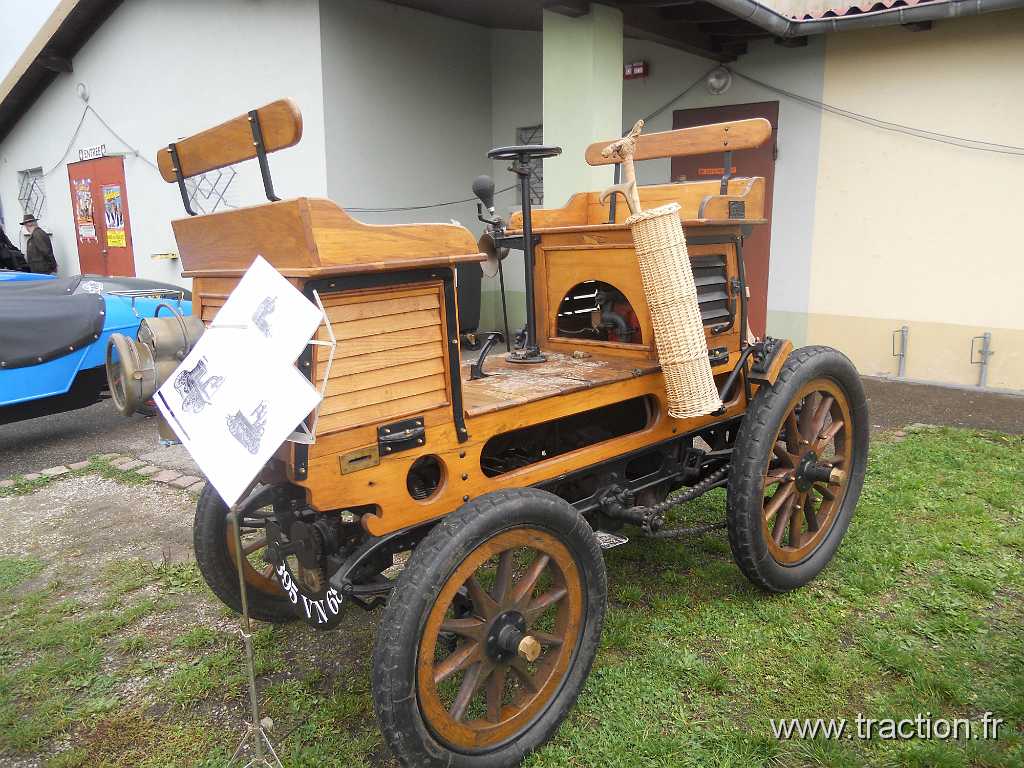 2013_Rustenhart (48).JPG - 06/10/2013 - 68740 RUSTENHART 33ème Randonnée Internationale des Vendanges - Fonderie et Ateliers de Construction Anciens Etablissements MILLOT. Présentée par Martin BRETZ